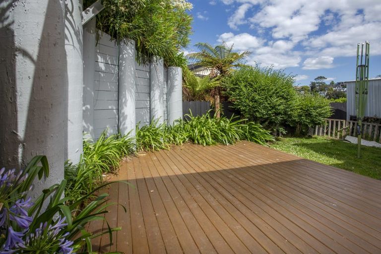 Photo of property in 25 Langana Avenue, Browns Bay, Auckland, 0630
