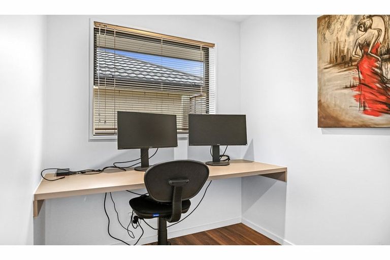 Photo of property in 32 Navy Loop, Rolleston, 7614