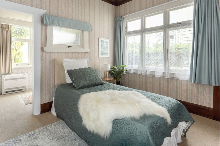 Photo of property in 163 Georges Drive, Napier South, Napier, 4110