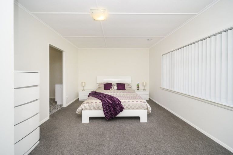 Photo of property in 481 Ruahine Street, Terrace End, Palmerston North, 4410