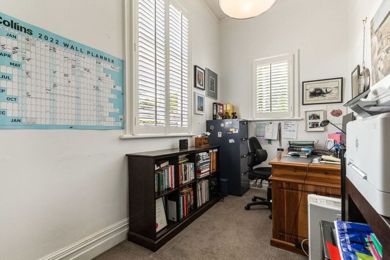 Photo of property in 2/10 Mozeley Avenue, Devonport, Auckland, 0624