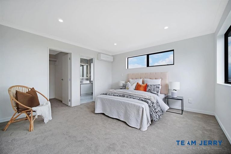Photo of property in 17 Kaitiaki Drive, Clarks Beach, 2122