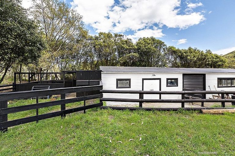 Photo of property in 924 Ohariu Valley Road, Ohariu, Wellington, 6037