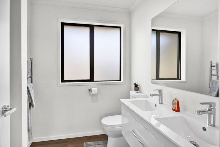 Photo of property in 48b Celia Street, Stratford, 4332