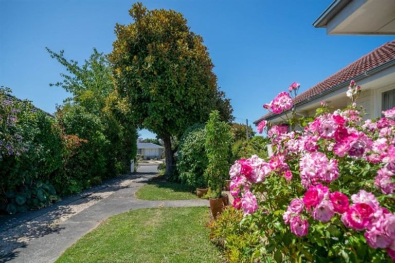 Photo of property in 147 Grimseys Road, Redwood, Christchurch, 8051