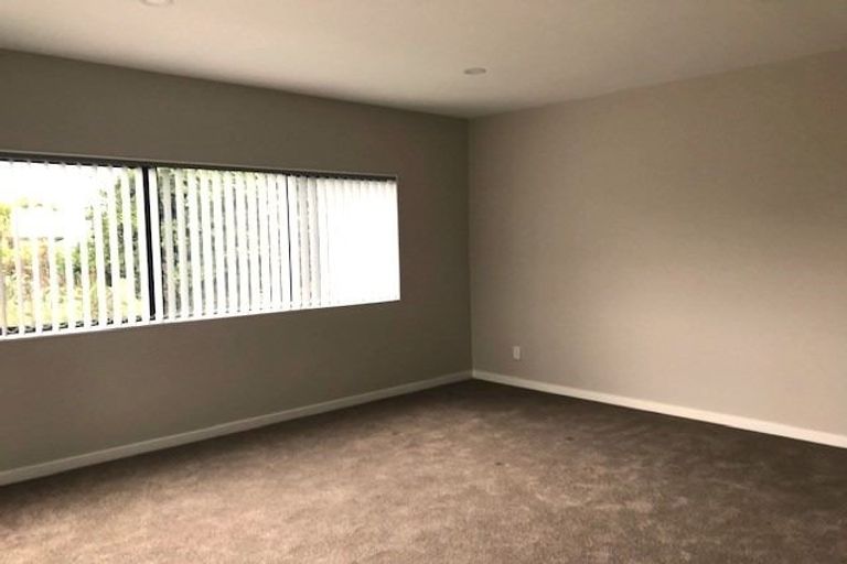 Photo of property in 43 Huarahi Pai Road, Huapai, Kumeu, 0810