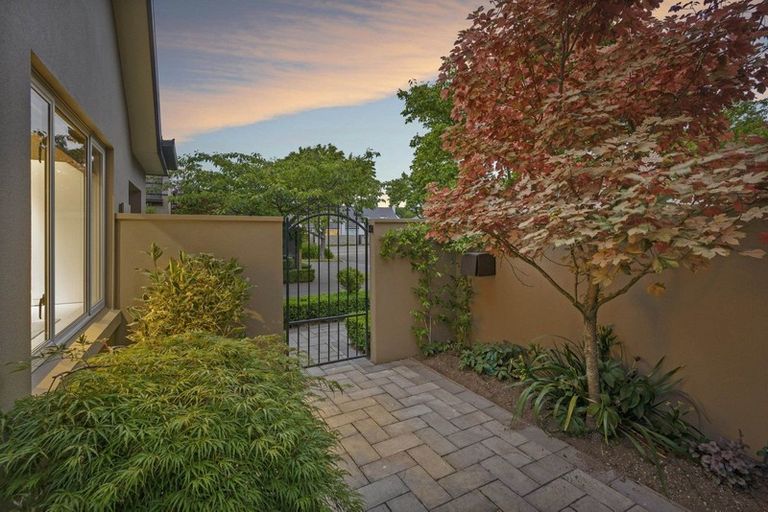 Photo of property in 8 Clissold Street, Merivale, Christchurch, 8014