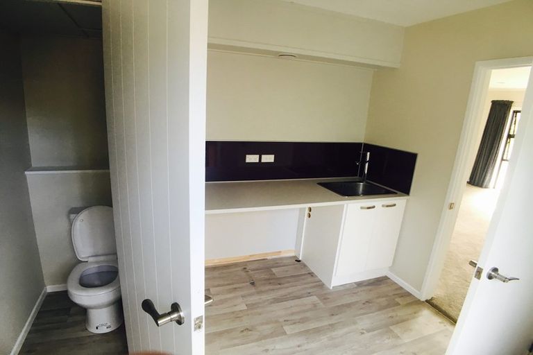 Photo of property in 24 Lexington Drive, Botany Downs, Auckland, 2010