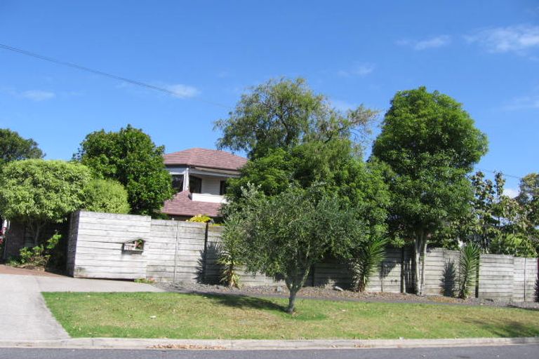 Photo of property in 1/14 Wairere Road, Torbay, Auckland, 0630