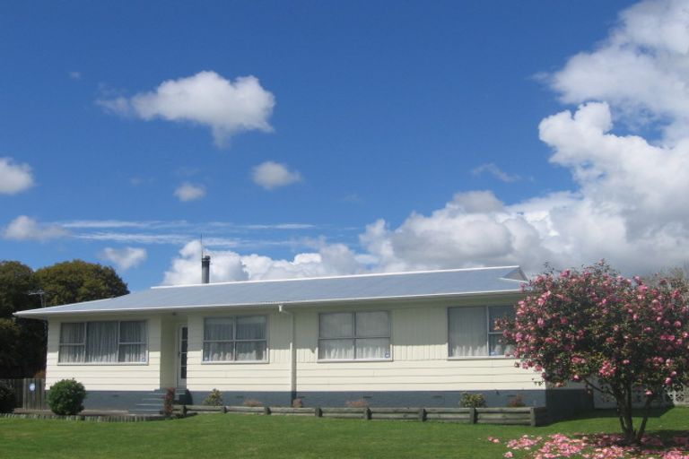 Photo of property in 17 Chaucer Place, Owhata, Rotorua, 3010