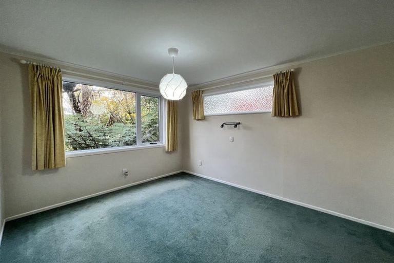 Photo of property in 5 Kau Kau Way, Ngaio, Wellington, 6035