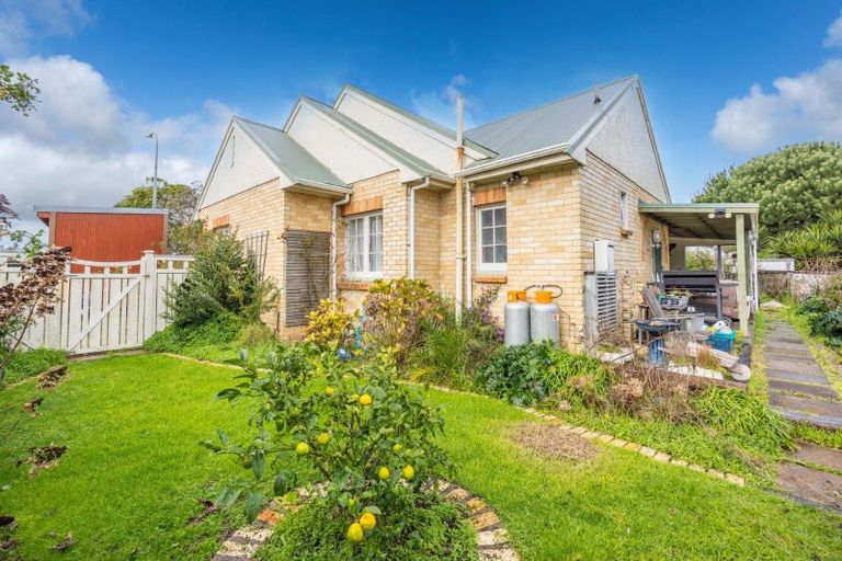 Photo of property in 190 Great South Road, Huntly, 3700