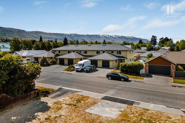 Photo of property in 114 Neplusultra Street, Cromwell, 9310