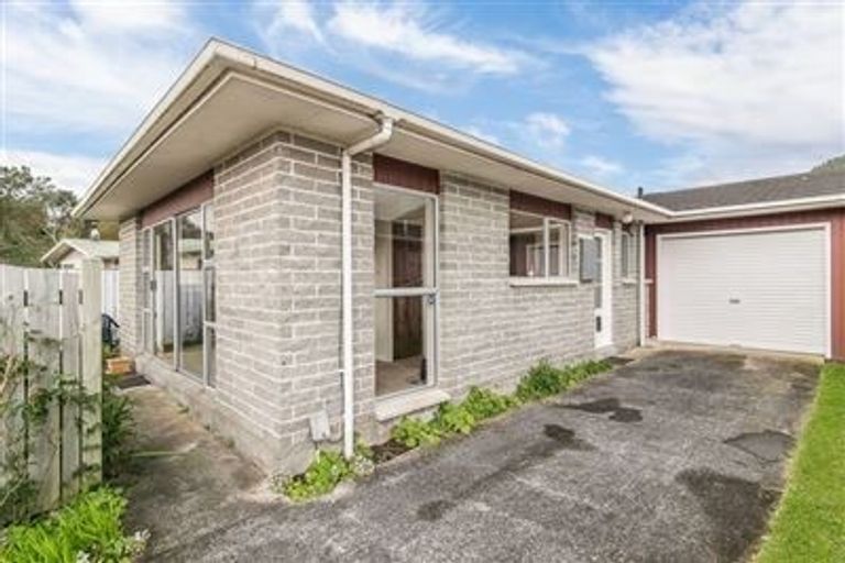 Photo of property in 22a Buckley Grove, Paraparaumu, 5032