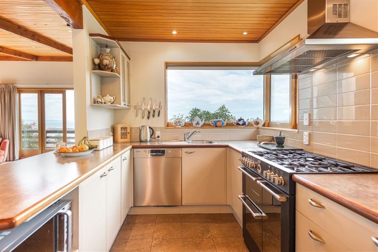 Photo of property in 198 Mount Pleasant Road, Mount Pleasant, Christchurch, 8081