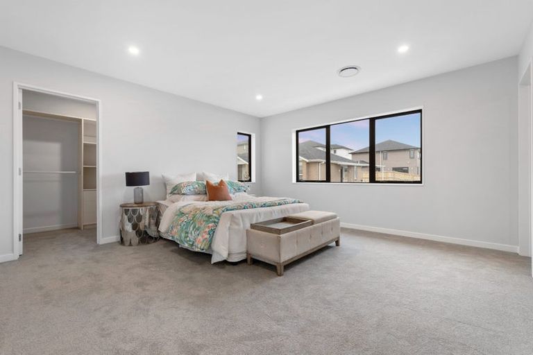 Photo of property in 3 Kate Duncan Drive, Swanson, Auckland, 0614