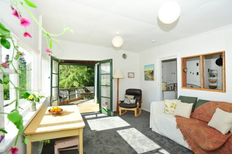 Photo of property in 25 Andersons Road, Charteris Bay, Governors Bay, 8971