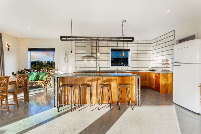 Photo of property in 75 Riverhead Point Drive, Riverhead, 0820