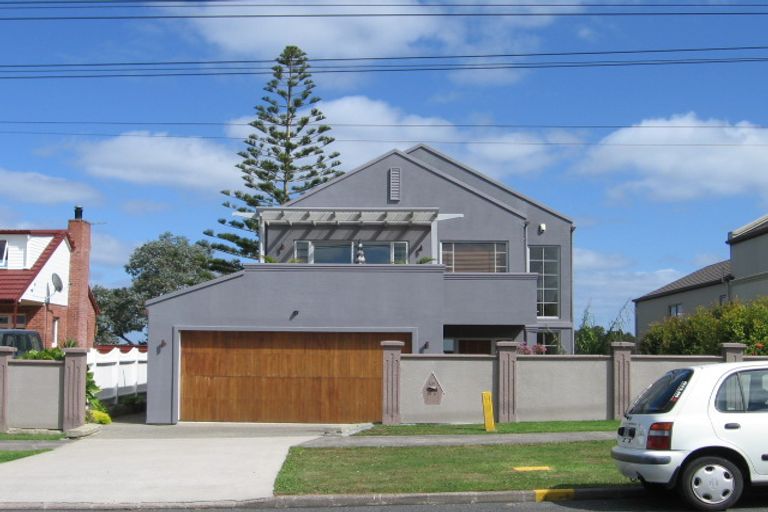 Photo of property in 17a Balmain Road, Birkenhead, Auckland, 0626