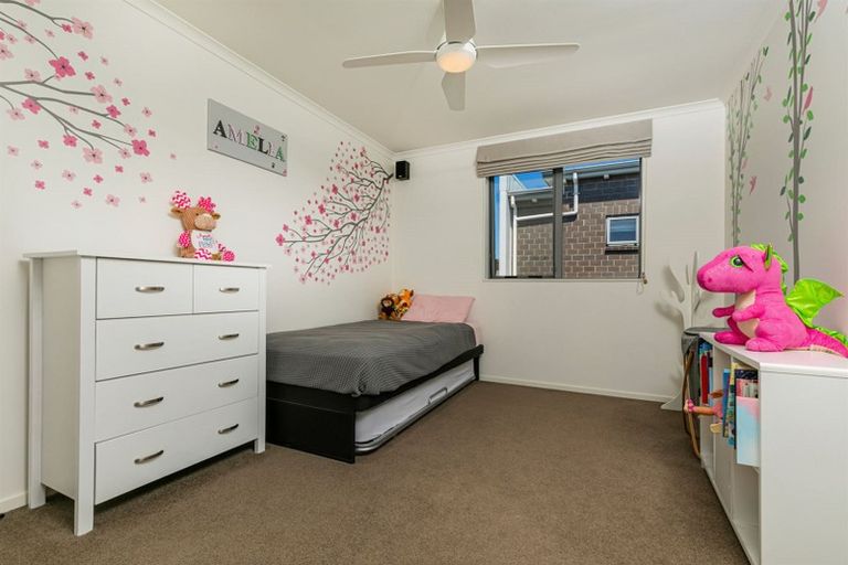 Photo of property in 89 Buckley Avenue, Hobsonville, Auckland, 0616