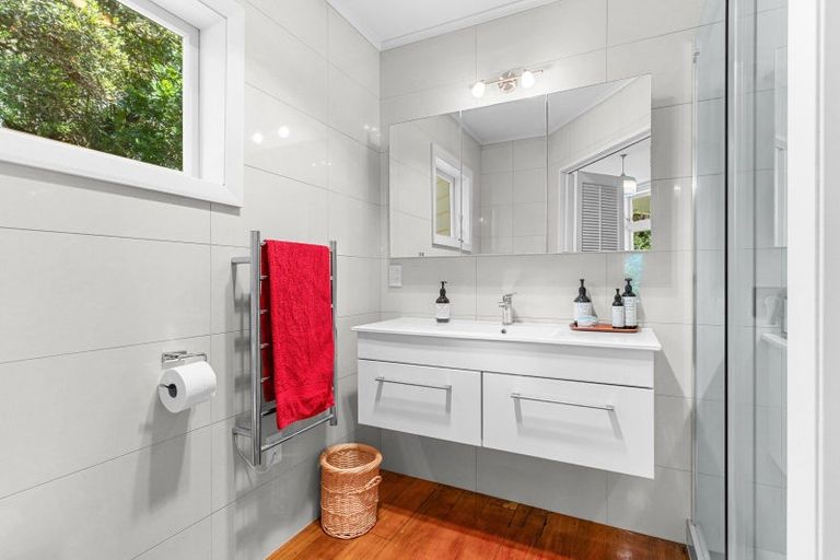 Photo of property in 915 State Highway 14, Maungatapere, Whangarei, 0179