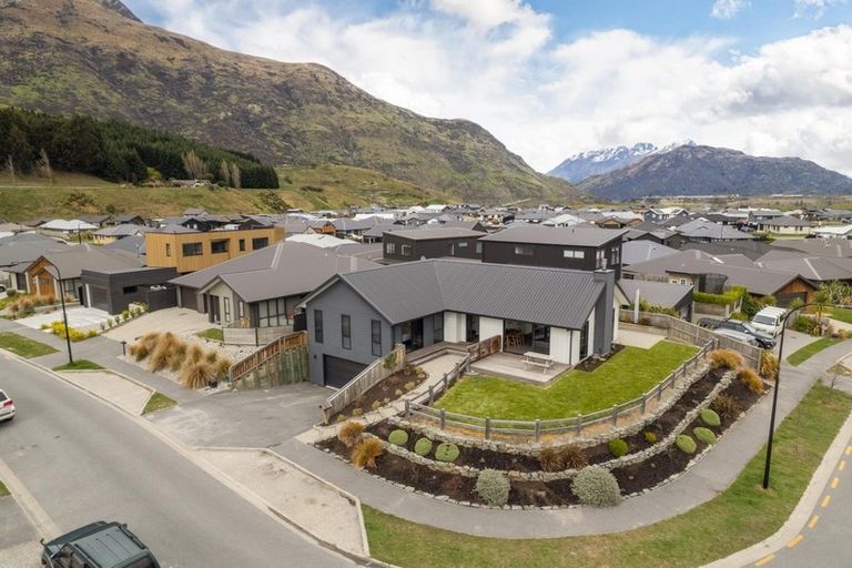 Photo of property in 14 Violet Way, Lower Shotover, Queenstown, 9304