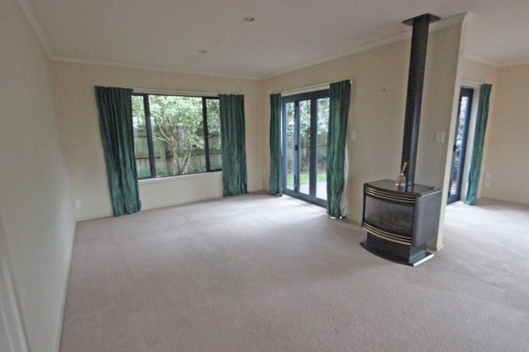 Photo of property in 10a Stewart Crescent, Hokowhitu, Palmerston North, 4410