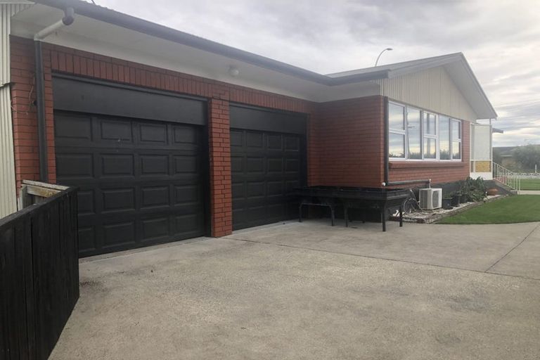 Photo of property in 99 Tuhikaramea Road, Dinsdale, Hamilton, 3204