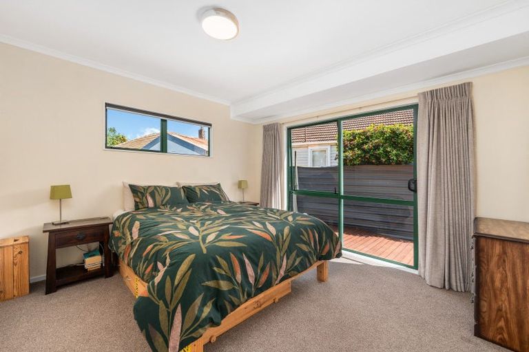 Photo of property in 201 Vogel Street, Roslyn, Palmerston North, 4414