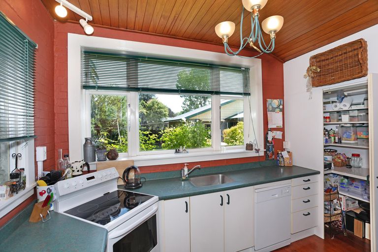 Photo of property in 113 College Street, Awapuni, Palmerston North, 4412