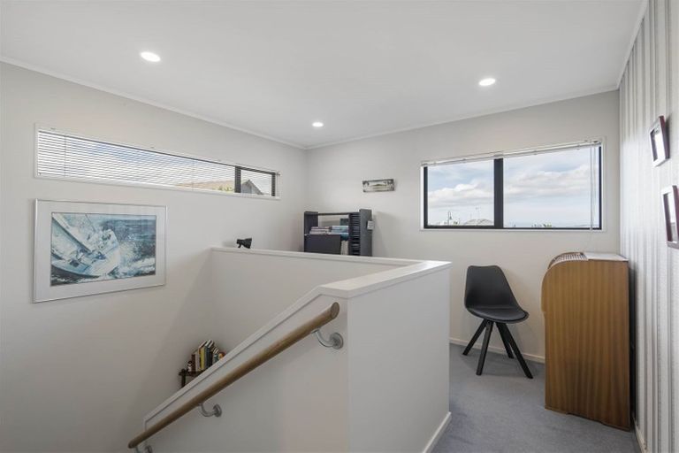 Photo of property in 88 Tauranga Place, Orewa, 0931