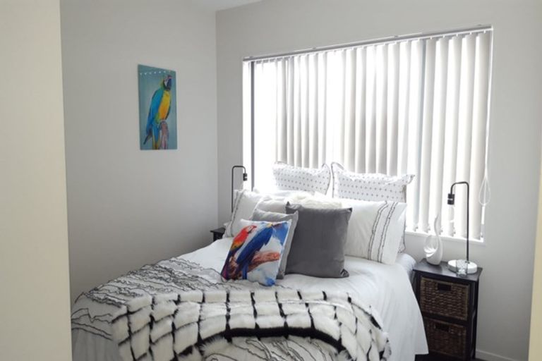 Photo of property in 2/46 Hollowout Street, Takanini, 2112