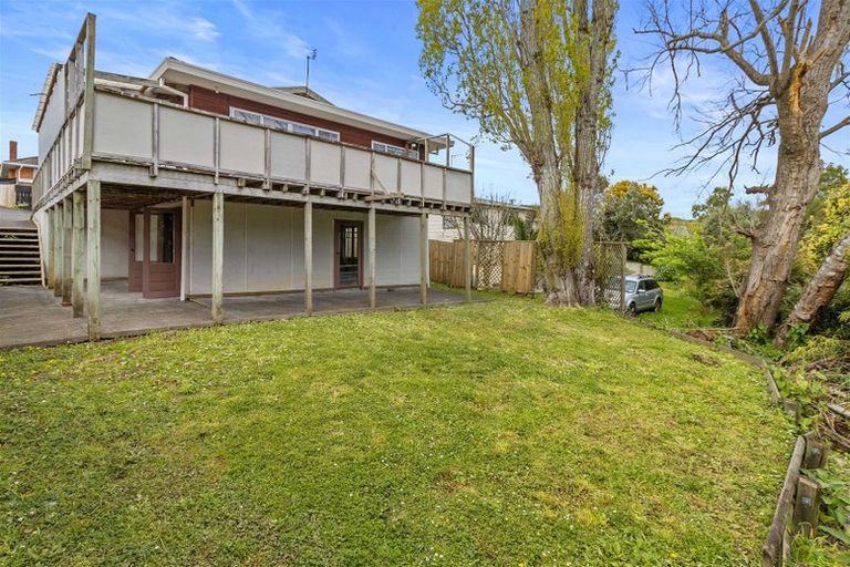 Photo of property in 1/27 Woodglen Road, Glen Eden, Auckland, 0602