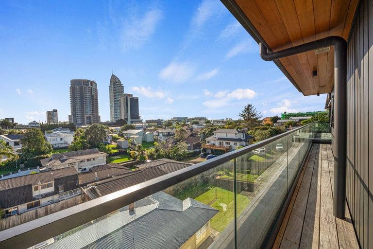 Photo of property in 10/12 Burns Avenue, Takapuna, Auckland, 0622