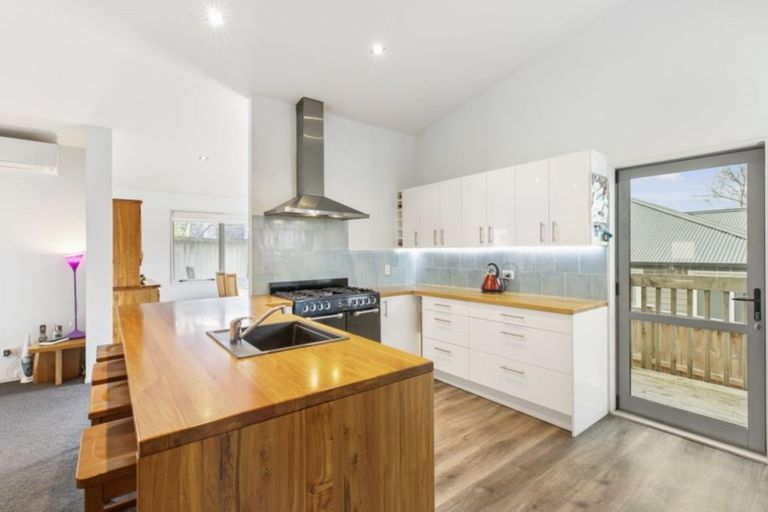 Photo of property in 5a Collingwood Road, Waiuku, 2123