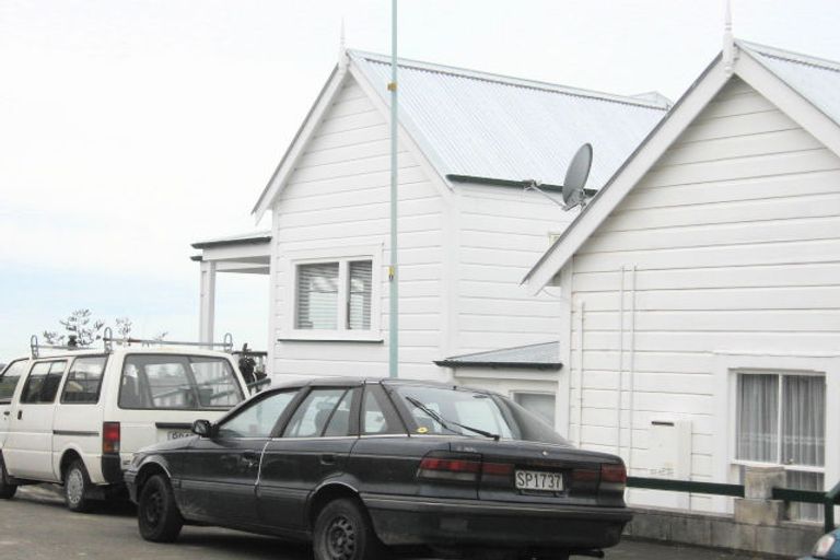 Photo of property in 5 Goldsmith Terrace, Hospital Hill, Napier, 4110