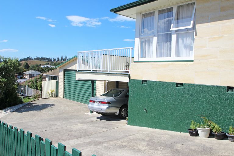 Photo of property in 1 Blyth Street, Holmes Hill, Oamaru, 9401