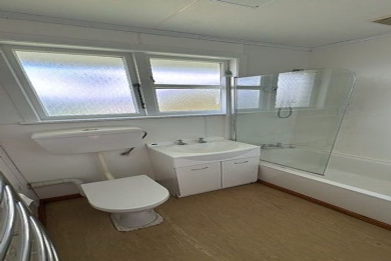 Photo of property in 2 Marsden Street, Hauraki, Auckland, 0622