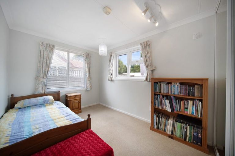 Photo of property in 10 Village Way, Ardmore, Papakura, 2582