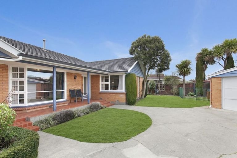 Photo of property in 8 Kirkdale Place, Avonhead, Christchurch, 8042