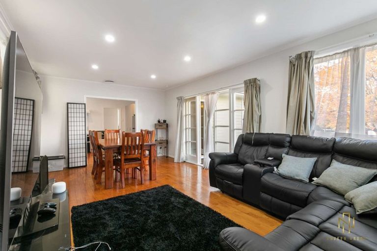 Photo of property in 12 Mountbatten Place, Papakura, 2110
