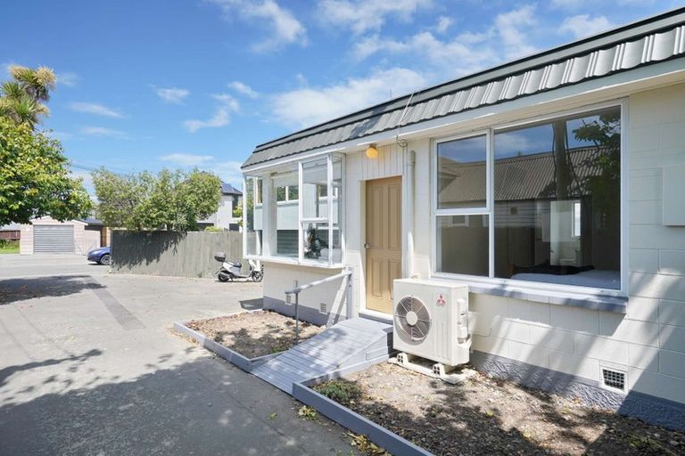 Photo of property in 2/57 Dover Street, St Albans, Christchurch, 8014