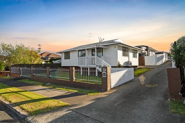 Photo of property in 1/33 Plunket Avenue, Papatoetoe, Auckland, 2104