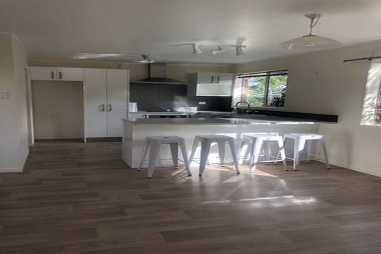 Photo of property in 10 Rakatau Place, Ruakaka, 0116