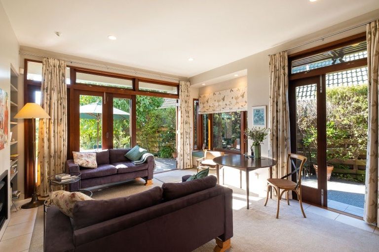 Photo of property in 1a Gillean Street, Havelock North, 4130