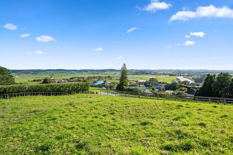 Photo of property in 70 Wishart Road, Helensville, 0800