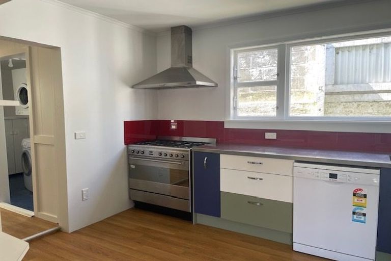 Photo of property in 185 Rintoul Street, Berhampore, Wellington, 6023