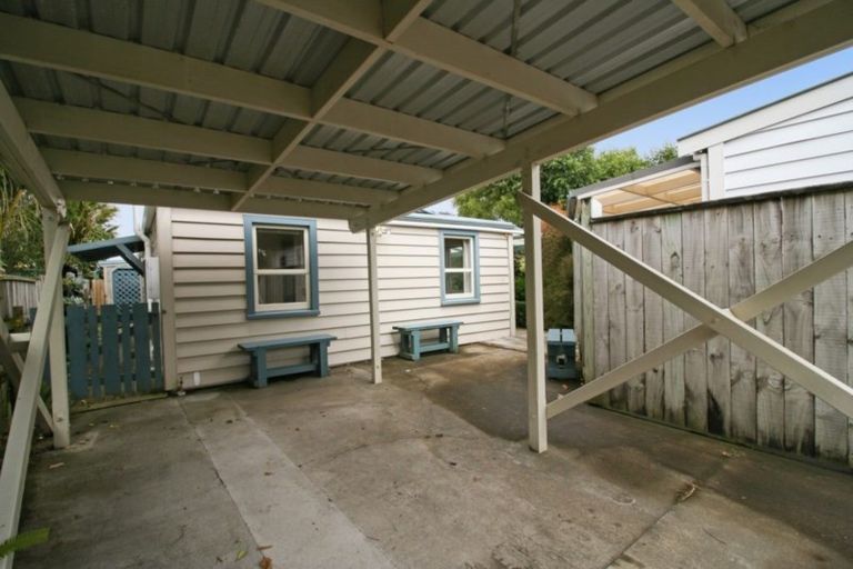 Photo of property in 18a Oriental Street, Welbourn, New Plymouth, 4312