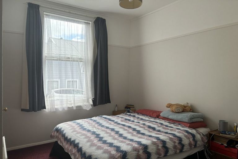 Photo of property in 61-61a Brougham Street, Mount Victoria, Wellington, 6011