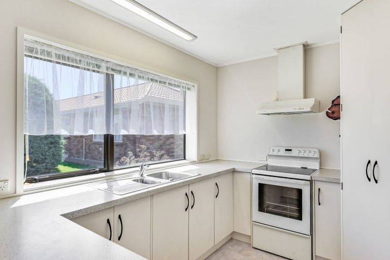 Photo of property in 103/4 Admiral Crescent, Flagstaff, Hamilton, 3210